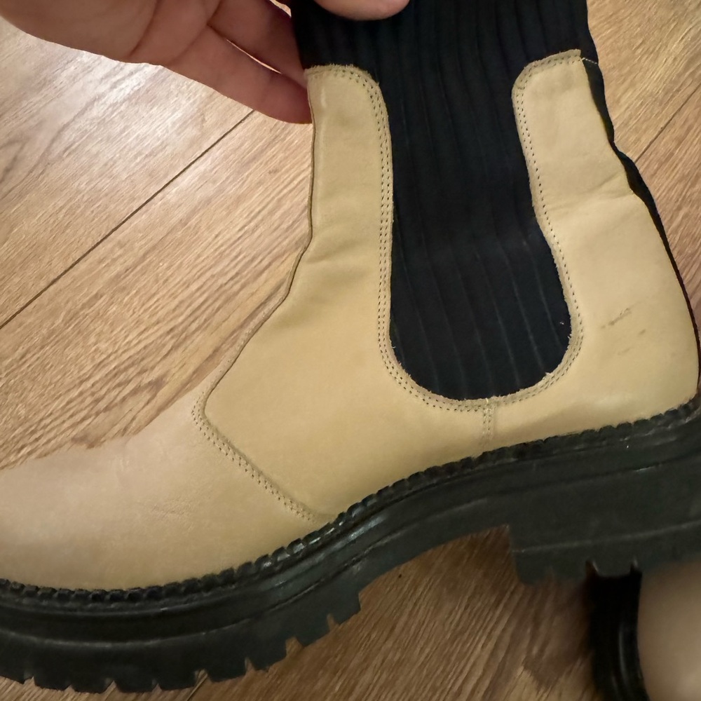 Anthropologie Chelsea Boots 🖤 - Picture 6 of 8